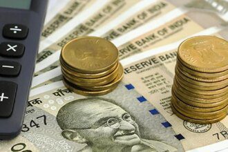 Investment bankers to take home hefty bonuses this year