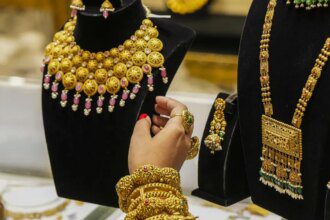 Gold jewellery demand tapers as prices hit new high