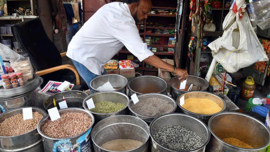 Retailers reported sales growth of 4 per cent in February