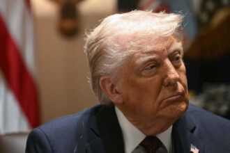 Trump to impose 25-percent tariffs on countries that buy oil from Venezuela