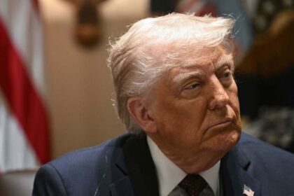 Trump to impose 25-percent tariffs on countries that buy oil from Venezuela