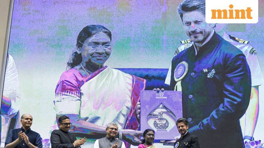 President Dorupadi Murmu presents the National Award for Best Actor in a Leading Role for the film ‘Jawan’ to Shah Rukh Khan during the 71st National Film Awards 2023, at Vigyan Bhawan in New Delhi on Tuesday.