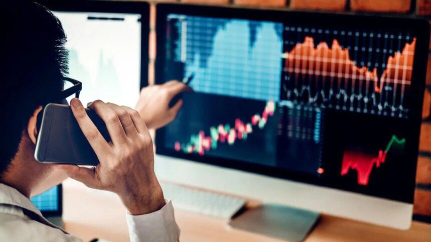 Bank Nifty dips 0.54% amid mixed performance in banking stocks 