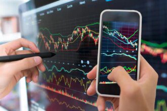 Banking stocks lift markets higher in midday trade 