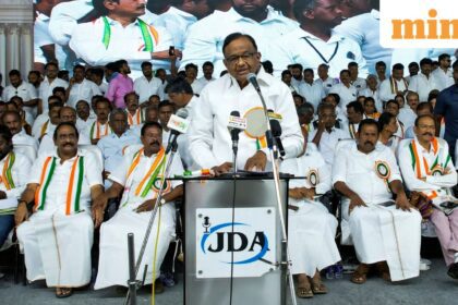 Tirunelveli: Senior Congress leader P Chidambaram addresses �Vote Chori� awareness conference, in Tirunelveli, Sunday, Sept. 7, 2025. Tamil Nadu Congress Committee (TNCC) President K Selvaperunthagai and All India Congress Committee (AICC) in-charge of Tamil Nadu Girish Raya Chodankar are also seen. (PTI Photo)(PTI09_07_2025_000258B)