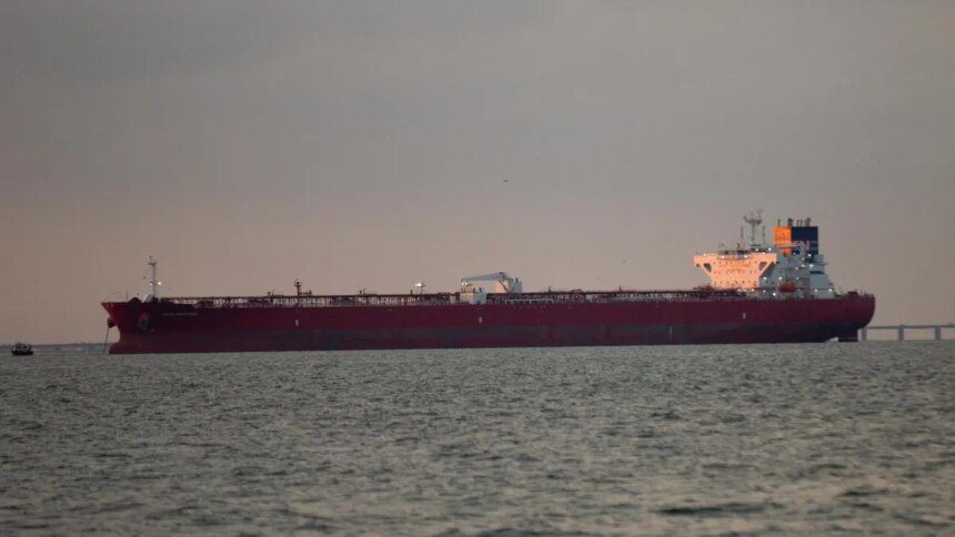 Crude oil futures fall even as US inventories decline