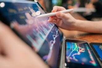 FPIs sell ₹15,096 crore in five days as equity outflows dominate weekly trend