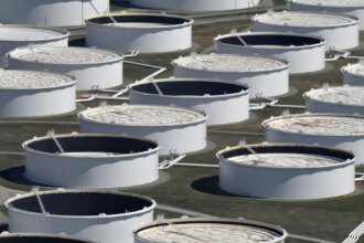Hedge funds slash bullish oil bets to the lowest amid OPEC hike
