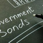 India's borrowing revamp shrinks 10-year, long bond yield spread