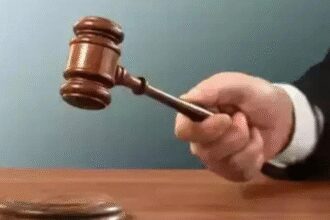 Karnataka  HC sets aside Karnataka Congress MLA's election, orders recount