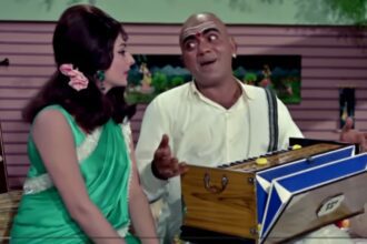 When customs officials stopped Mahmood at the airport, know actor's priceless reaction