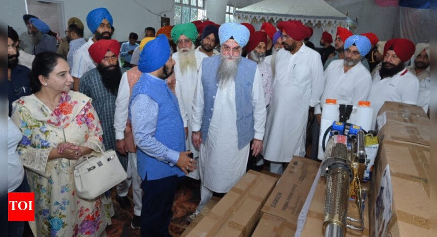 Flood relief warehouse established in Amritsar
