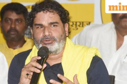 Patna, Bihar, India -Aug .01, 2025: Jan Suraaj Party president Prashant Kishore addressing a press conference at party office in Patna, Bihar, India, Friday,01. 2025.(Photo by Santosh Kumar/ Hindustan Times)