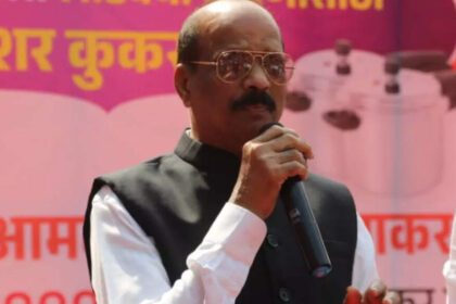 'Not an MLA, but get Rs 20 cr in funds': Sena leader Sarvankar boasts; later clarifies