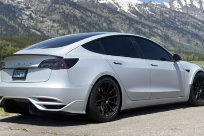Tesla under investigation after children reportedly trapped by faulty door handles