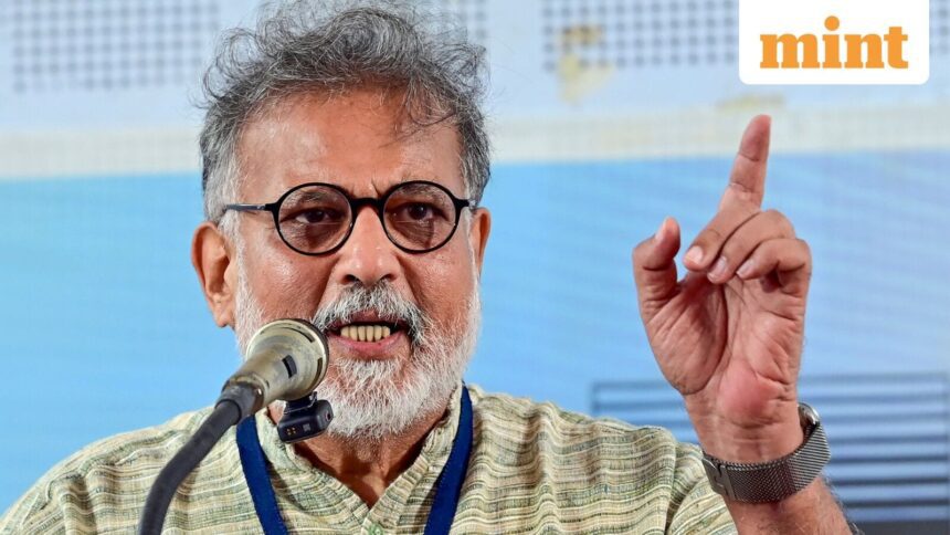 Thiruvananthapuram: Tushar Gandhi, the great-grandson of Mahatma Gandhi, speaks at a national seminar organised by the Kerala Sasthra Sahithya Parishad (KSSP), in Thiruvananthapuram, Saturday, Aug. 16, 2025.