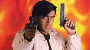 Which actress replaced Divya Bharti in 1994's Ajay Devgn starrer after her untimely death?
