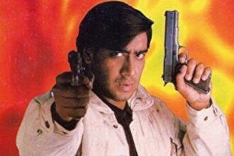 Which actress replaced Divya Bharti in 1994's Ajay Devgn starrer after her untimely death?