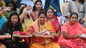 New Delhi, India 10-10-2025 : Delhi Chief Minister Rekha Gupta with other married women celebrate Karwa Chauth at CM residence in New Delhi, India on Friday 10 October 2025. (Photo by Ishant Chauhan/Hindustan Times)