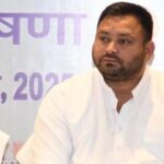 Bihar Elections:  RJD leader Tejashwi Yadav (right) in Patna, Bihar. (Santosh Kumar/ HT Photo)