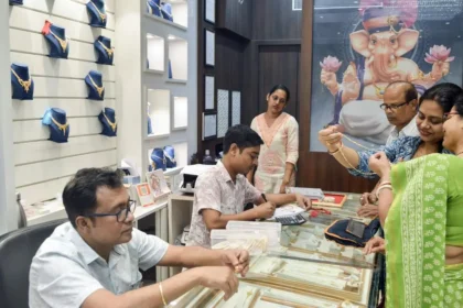 Gold Rate Today October 6 2025: Check latest Gold prices in Mumbai, Ahmedabad, Chennai Delhi, Bengaluru, Hyderabad, Kolkata & Other Cities