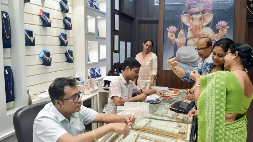 Gold Rate Today October 6 2025: Check latest Gold prices in Mumbai, Ahmedabad, Chennai Delhi, Bengaluru, Hyderabad, Kolkata & Other Cities