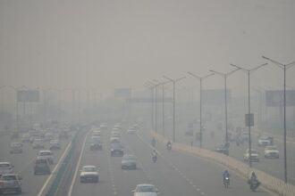 Delhi-NCR air quality remains ‘very poor’, GRAP-II in effect