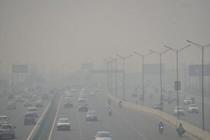 Delhi-NCR air quality remains ‘very poor’, GRAP-II in effect