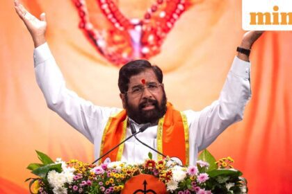 Eknath Shinde attacks Uddhav Thackeray in Shiv Sena