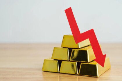 Gold and silver drop after biggest selloff in years