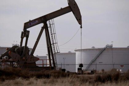 Crude oil futures decline as IEA forecasts supply glut