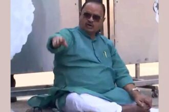 Bihar polls: JD(U) MLA sits outside CM Nitish's house over ticket; refuses to move