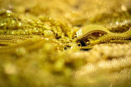 Gold Rate Today October 10 2025: Check latest Gold prices in Mumbai, Ahmedabad, Chennai Delhi, Bengaluru, Hyderabad, Kolkata & Other Cities