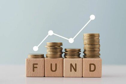 Largest mutual fund bets on short-term government bonds despite supply tweak