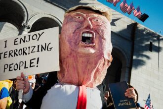 Scenes From Saturday's Nationwide ‘No Kings’ Protests