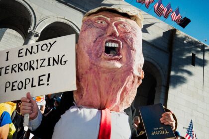 Scenes From Saturday's Nationwide ‘No Kings’ Protests