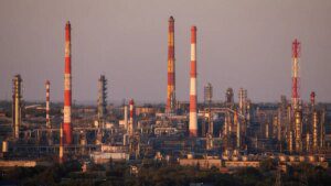 Oil set for big weekly advance as Russia sanctions upend market