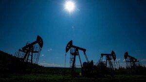 Oil rises as Trump says India will stop buying Russian supply
