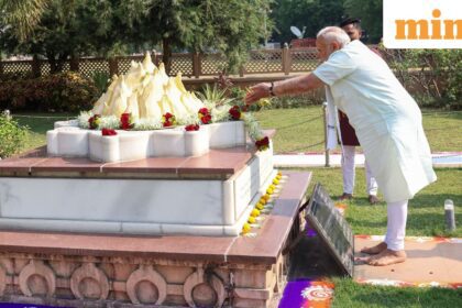 Nagpur: Prime Minister Narendra Modi pays tribute to RSS founder KB Hedgewar at his memorial, in Nagpur, Sunday, March 30, 2025.