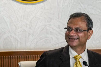 RBI proposes higher lending limits, corporate financing push in credit policy