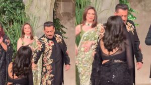 Salman Khan, Sushmita Sen share a warm hug at Vikram Phadnis's fashion show, leave fans gushing