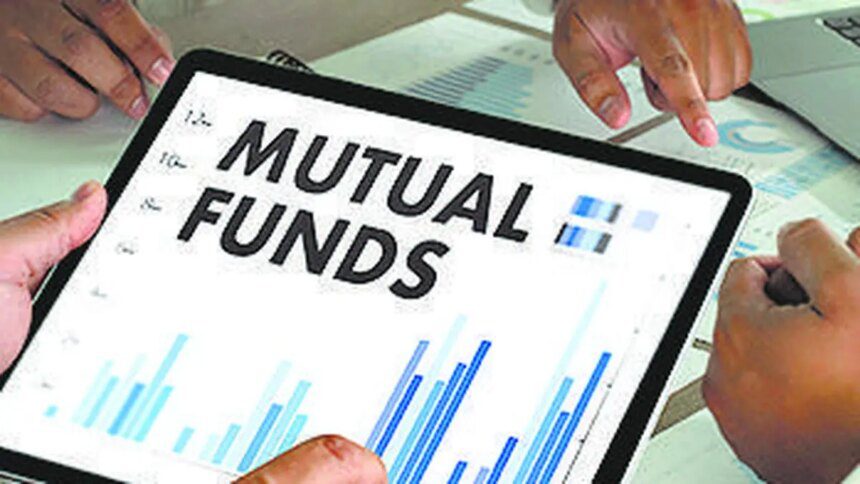 Debt MFs witness ₹1 lakh cr outflow in September on withdrawals from liquid, money market funds