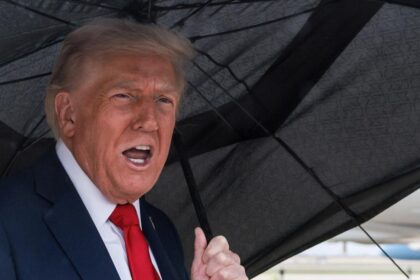 Trump threatens China trade cuts over soybeans, cooking oil