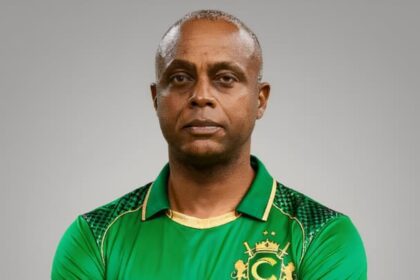 Courtney Walsh promises 'smart, fearless cricket' as Royal Champs gear up for Abu Dhabi T10 Debut