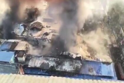 Massive fire breaks out in Kolkata’s Burrabazar