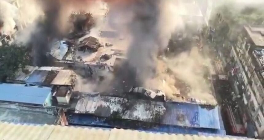 Massive fire breaks out in Kolkata’s Burrabazar