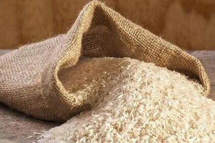 Global rice prices rise a tad, but trend may change soon on surplus supplies