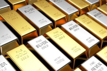 Gold prices rebound, up by ₹2,300 per 10 grams