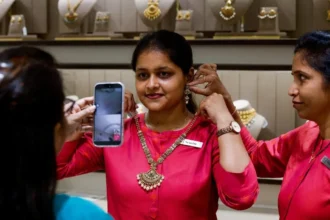 Gold Rate Today November 26 2025: Check latest Gold prices in Mumbai, Ahmedabad, Chennai Delhi, Bengaluru, Hyderabad, Kolkata & Other Cities