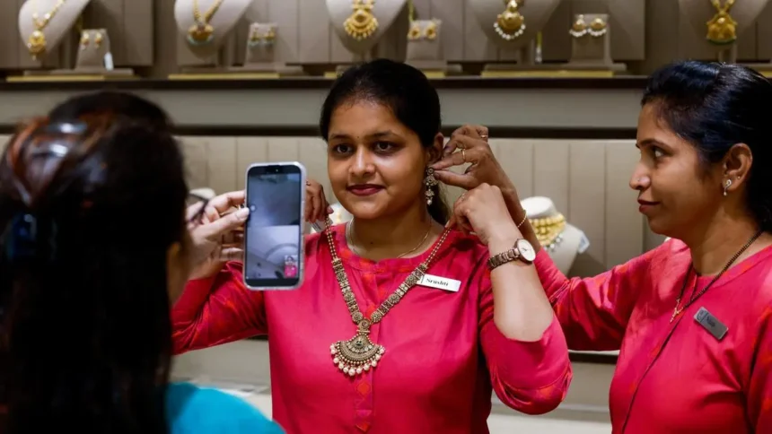 Gold Rate Today November 26 2025: Check latest Gold prices in Mumbai, Ahmedabad, Chennai Delhi, Bengaluru, Hyderabad, Kolkata & Other Cities